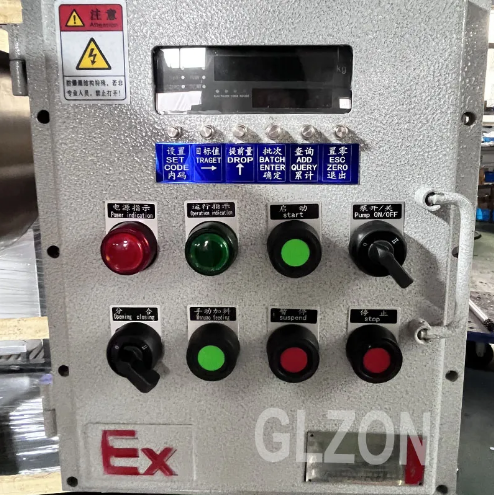 液體灌裝機(jī),稱重灌裝機(jī),定量灌裝機(jī) 液體灌裝機(jī),稱重灌裝機(jī),定量灌裝機(jī)